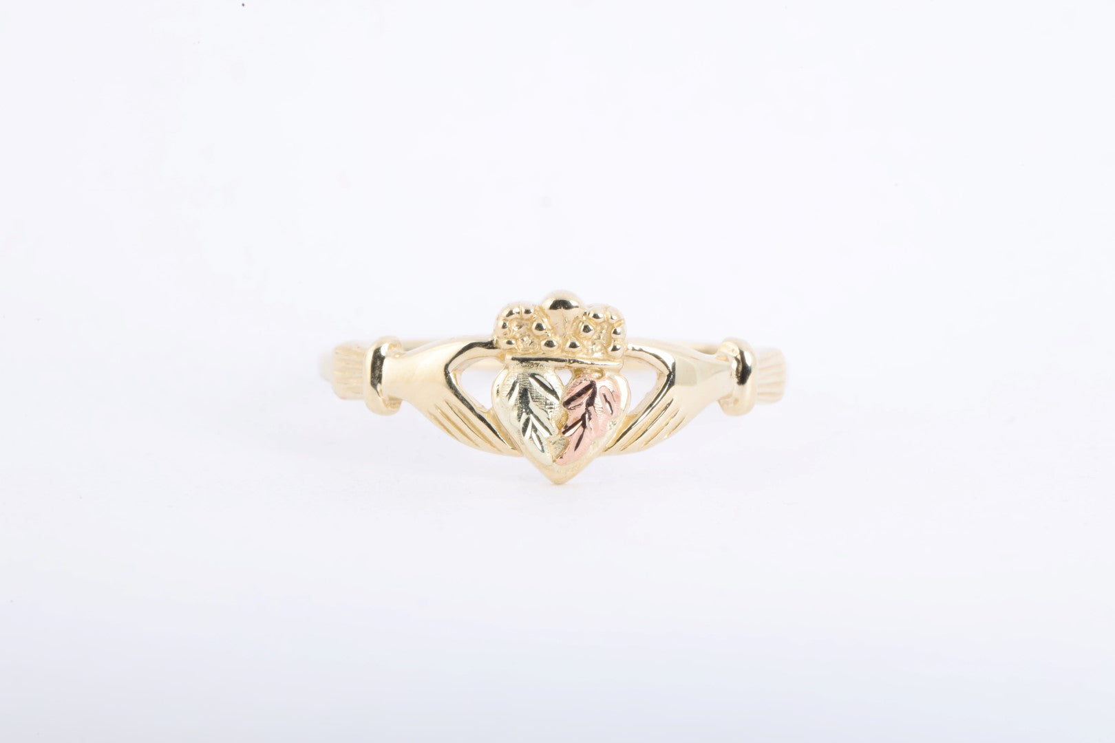12k Tri Tone Gold Black Hills Gold Claddagh Ring Size 8 1.55g