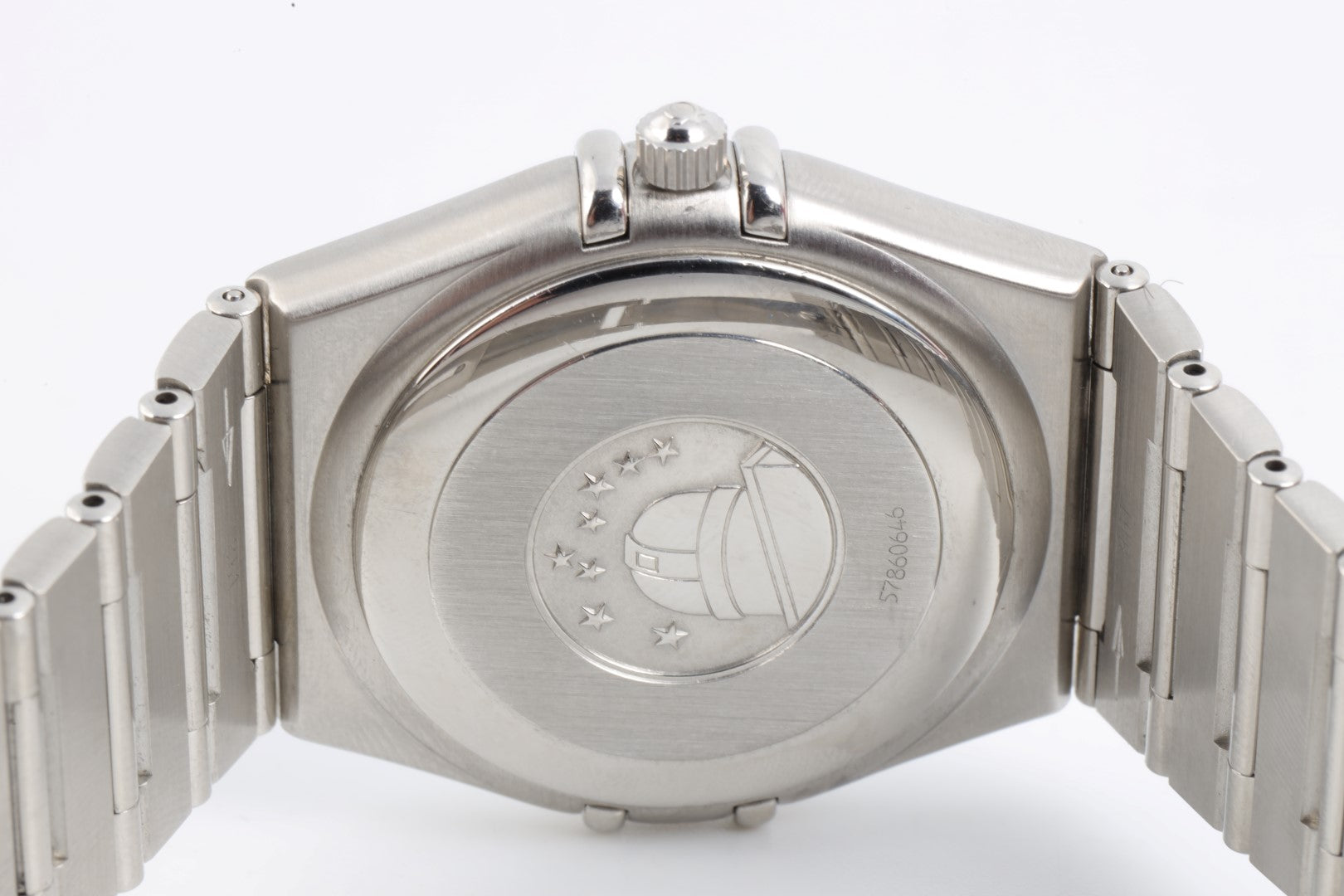 Omega constellation back outlet
