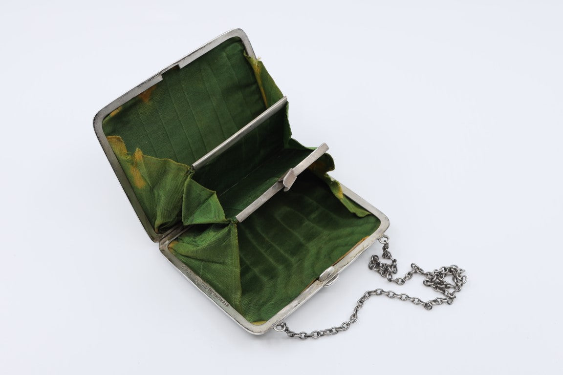 cigarette cases uk English Sterling Silver Cigarette Case, Birmingham 1912, Joseph Gloster Ltd cigarette cases uk English Sterling Silver Cigarette Case, Birmingham 1912, Joseph Gloster Ltd